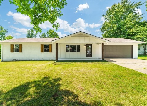 1916 S 12th Street, Rogers AR