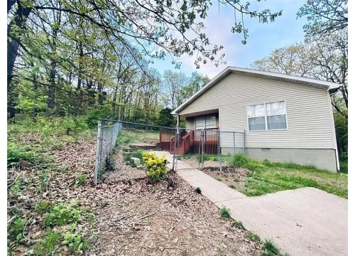 1600 E 5th Street, Fayetteville AR