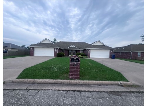 2060 A Ravenwood Place, Siloam Springs AR