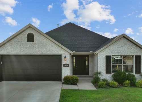 5838 W Mecklin Street, Fayetteville AR