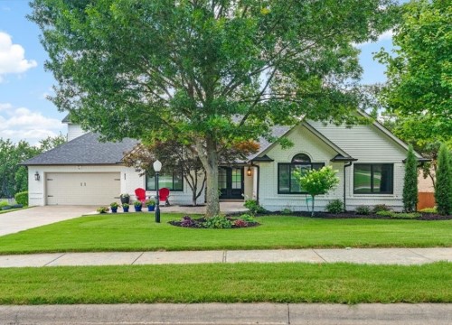 2911 N Charleston Xing, Fayetteville AR
