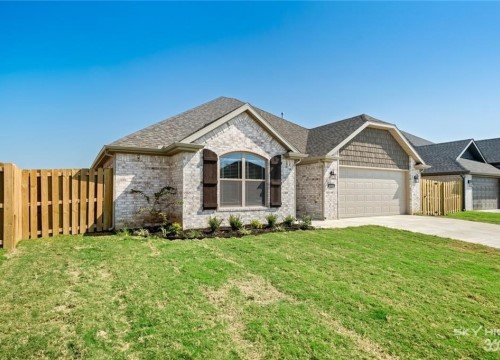 64 Benchmark Lane, Fayetteville AR
