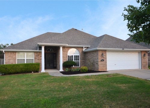 2303 N Cornwall Avenue, Fayetteville AR