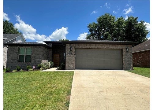 964 S Liberty Drive, Fayetteville AR
