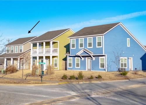 1652 N Golf Club, Fayetteville AR