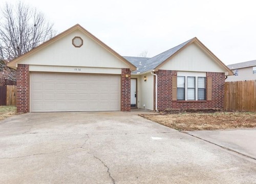 1978 Frazier Terrace, Fayetteville AR
