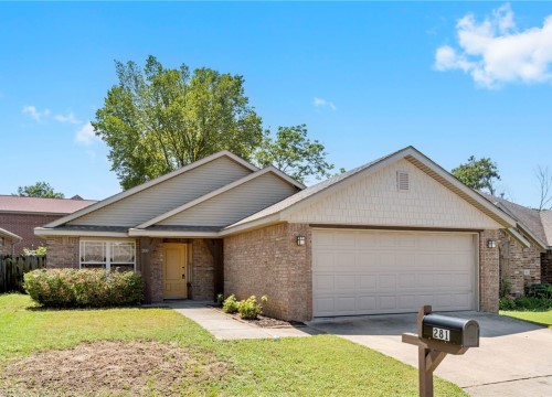 281 E Madrid Street, Fayetteville AR