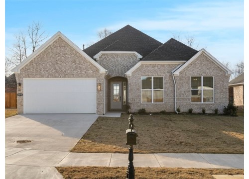 2846 N Grey Squirrel Drive, Fayetteville AR