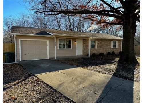 332 W Nightingale Circle, Fayetteville AR