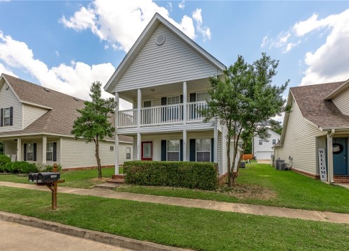 2694 N Whit Lane, Fayetteville AR