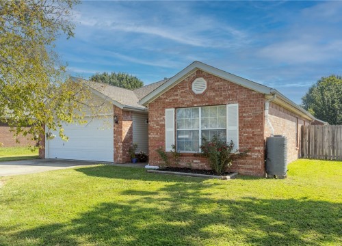 1366 S Camellia Lane, Fayetteville AR