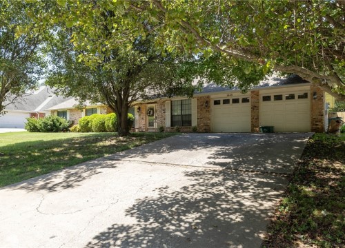1643 N Arthurs Court, Fayetteville AR