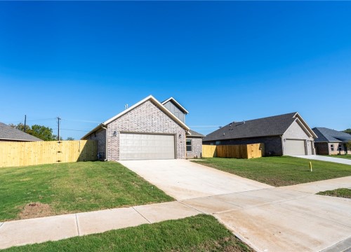 64 W Gilpin Street, Farmington AR