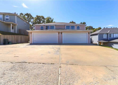 2915& 2917 E Sterling Court, Fayetteville AR