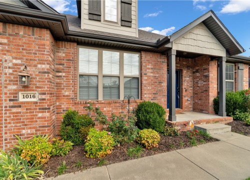 1016 Marbella Court, Cave Springs AR