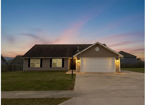 1461 General Parson Drive, Prairie Grove AR