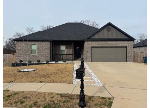 500 Ryder Street, Gentry AR