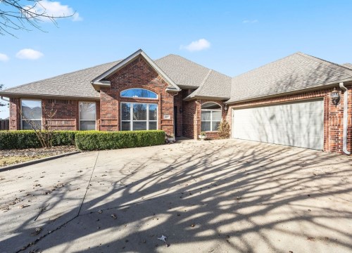 531 N Tournament Drive, Fayetteville AR