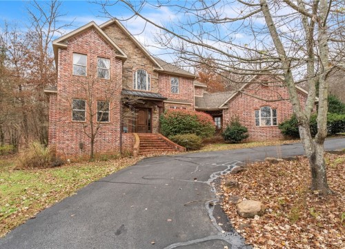 2678 Creekstone, Fayetteville AR