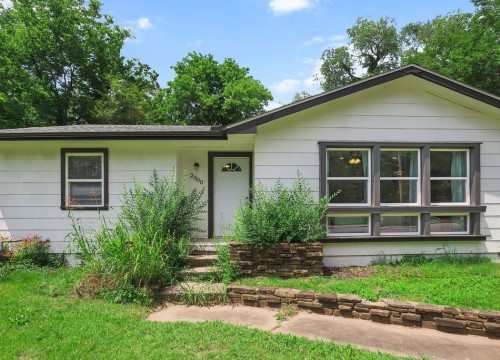 2300 W Holly Street, Fayetteville AR