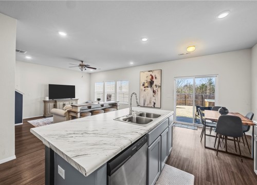 827 E Sparrow Circle, Fayetteville AR