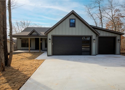 15 Kenninghall Lane, Bella Vista AR