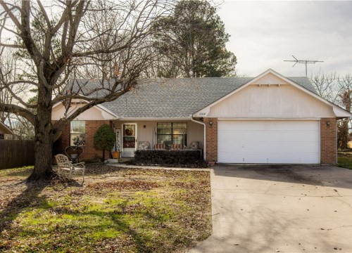 2304 Twin Springs Street, Siloam Springs AR