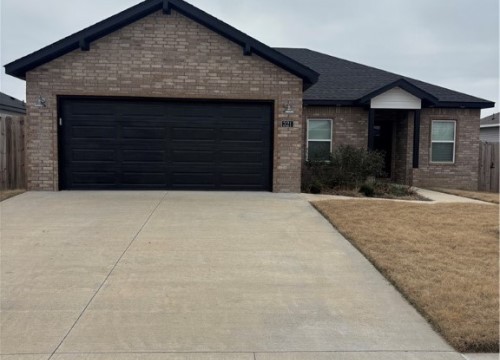 321 Grove Lane, Bentonville AR