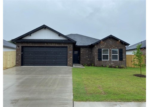 221 Williams Court, Centerton AR