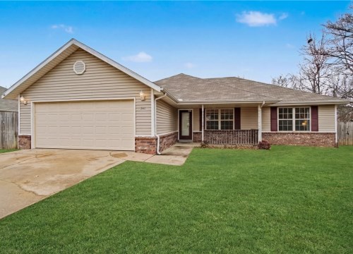 340 W Circle Drive, Fayetteville AR