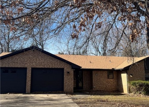 2133 Loren Circle, Fayetteville AR