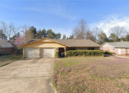 2153 Loren Circle, Fayetteville AR