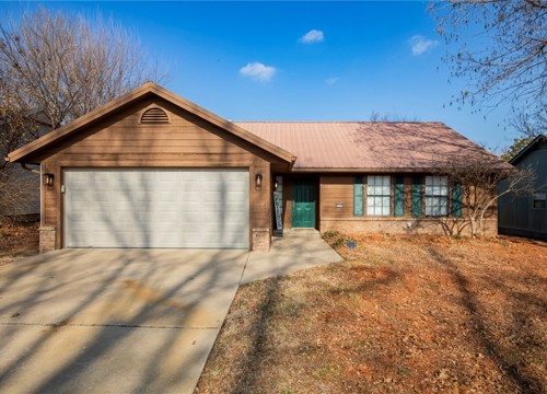 3154 W Shale Street, Fayetteville AR