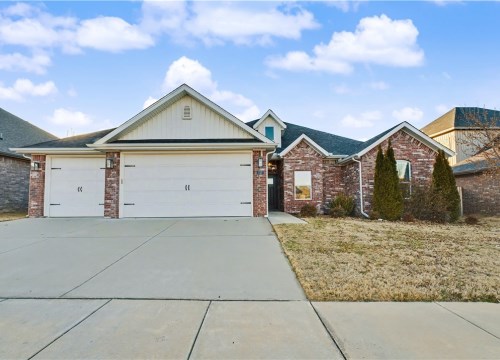 517 Sabine Pass Road, Fayetteville AR