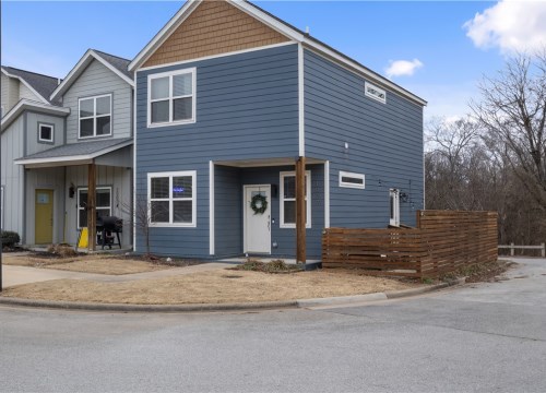 1997 S Florida Way, Fayetteville AR