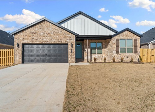 1910 Farmer Street, Pea Ridge AR