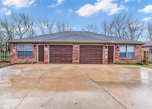 1673 & 1675 E Evalyn Circle, Fayetteville AR