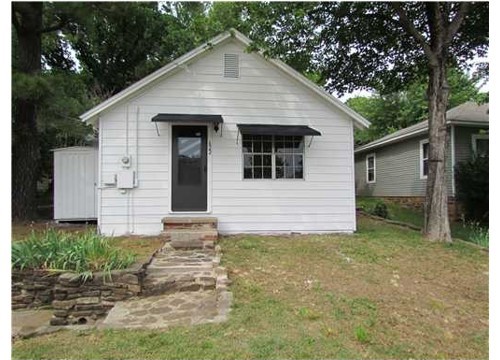 622 E Huntsville Road, Fayetteville AR