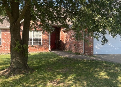 143 Fox Run Circle, Centerton AR