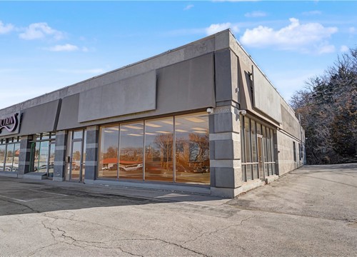 2242 N College Avenue, Fayetteville AR