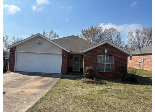 1239 China Berry, Fayetteville AR