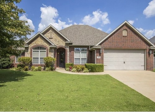 4504 W Putting Green Drive, Fayetteville AR