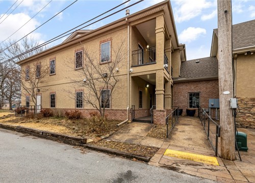 409 W Poplar Street 210, Rogers AR