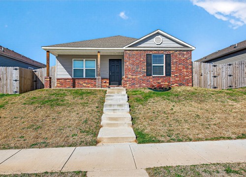 1075 Nighthawk Lane, Fayetteville AR