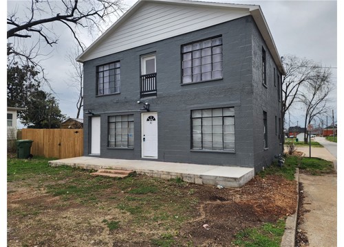 415 W Poplar Street B, Rogers AR