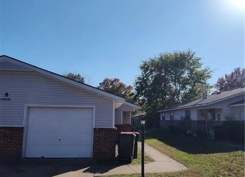 1909 Sycamore Place A, Springdale AR