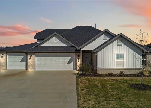 108 Phyllis Farm Road, Prairie Grove AR