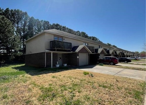 2219 W Skyler Drive, Fayetteville AR