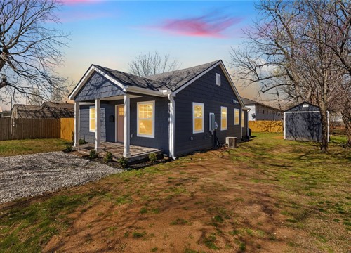1204 W Center Avenue, Springdale AR