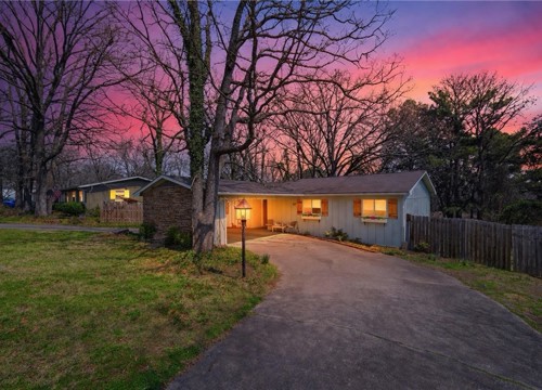 2018 N Austin Drive, Fayetteville AR